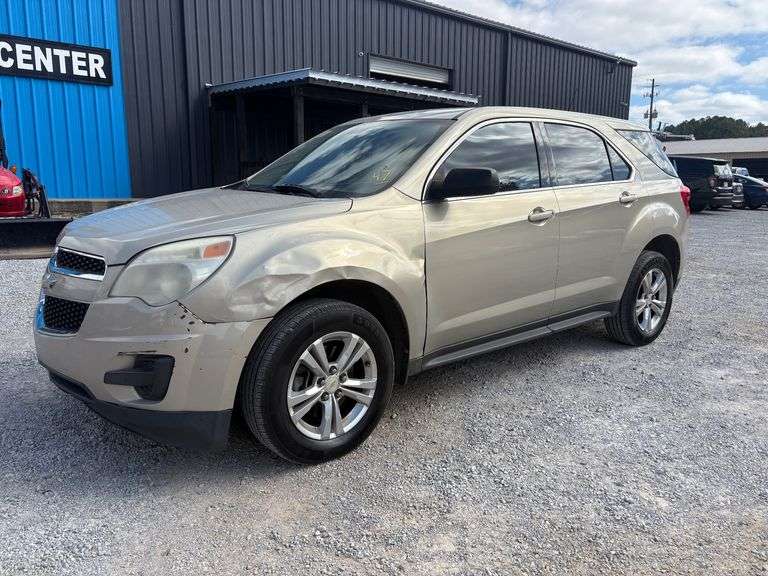 2011 Chevrolet Equinox LS 2WD image
