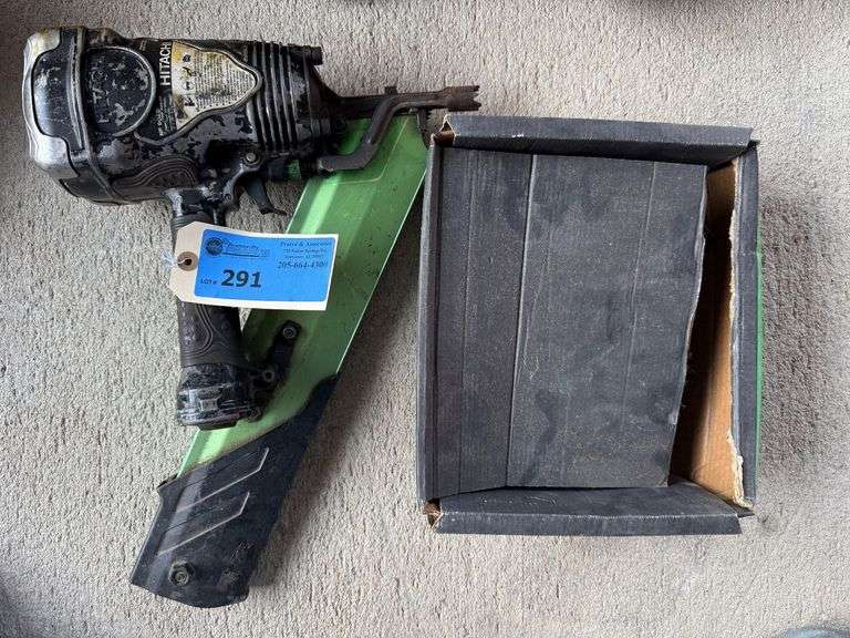 Hitachi NP 90AD Nailer with Framing Nails image