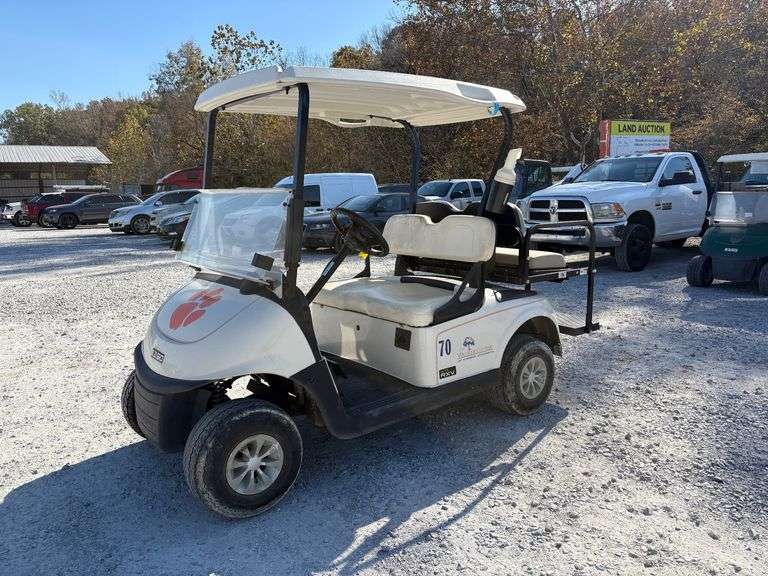 2019 EZ-GO RXV Elite Electric Golf Cart with Charger image
