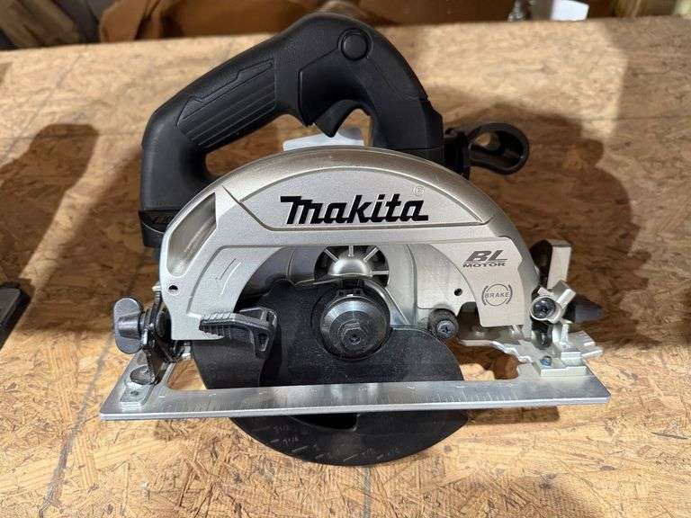 New Makita XSH04 Circular Saw - Tool Only image