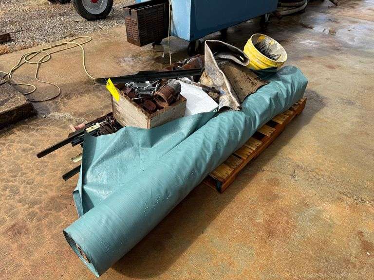 Pallet - T-Posts, Roll of Protectant, Screws, etc image