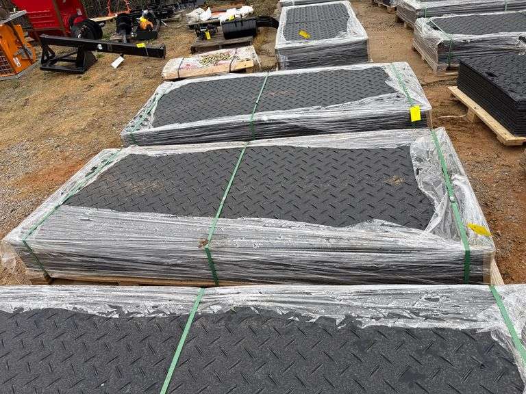 Pallet - (15) 2025 Aboss Unused Ground Protection Mats - 4ft x 8ft image
