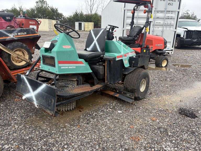 Cushman Groom Sweeper image