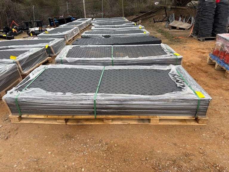 Pallet - (15) 2025 Aboss Unused Ground Protection Mats - 4ft x 8ft image