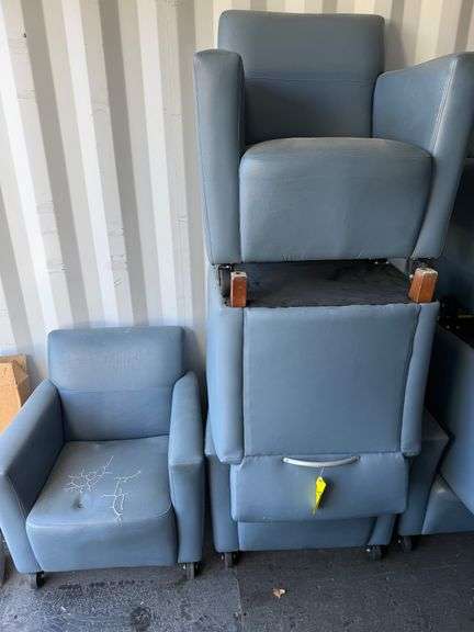 (5) Cushioned Waiting Room Chairs image