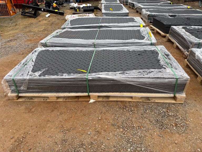 Pallet - (15) 2025 Aboss Unused Ground Protection Mats - 4ft x 8ft image