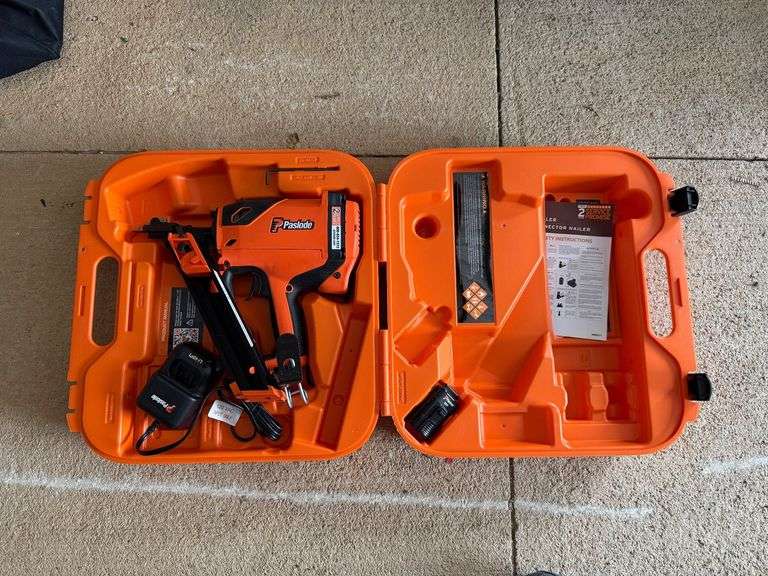 Paslode CF150-PP Cordless 1-1/2in Positive Placement Nailer image