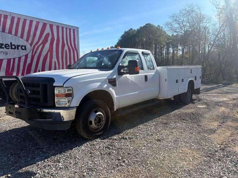 2008 Ford F350 Super Duty P/U 4WD image