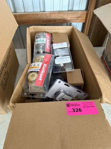 Lot - Door Hardware image