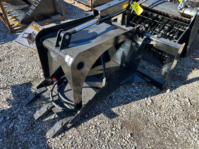 2025 GIYI Unused GY-SGB20 Skidsteer Stump Grab Bucket image