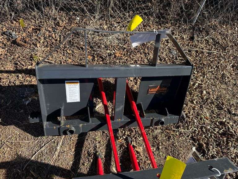 2025 Landhonor Unused BS-12-2500G Skidsteer Bale Spears image