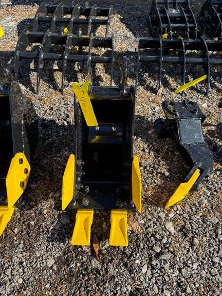 2025 Youert Unused Mini-Excavator Bucket image