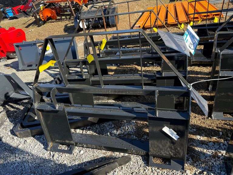 2025 CFG Industrial Mower King Unused SAII100 Skidsteer Pallet Forks image
