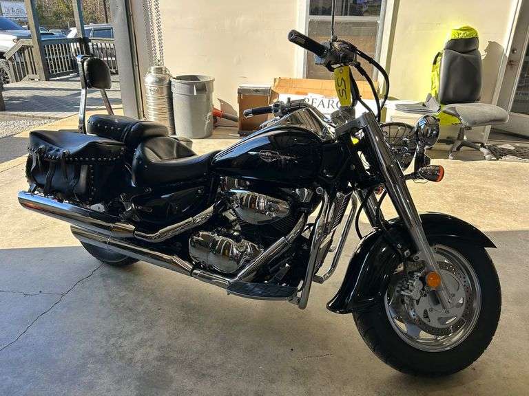 2005 Suzuki Boulevard C90 1500 image
