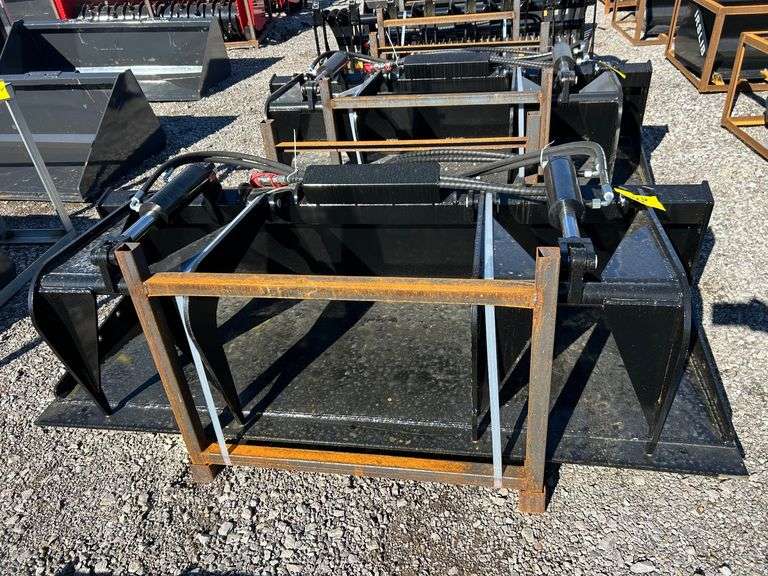 2025 GIYI Unused PG72 Skidsteer Plate Grabber Bucket image