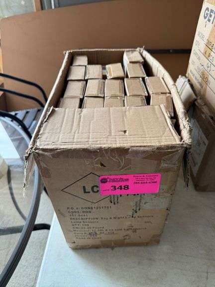 Lot - Day & Night Lamp Sensors image