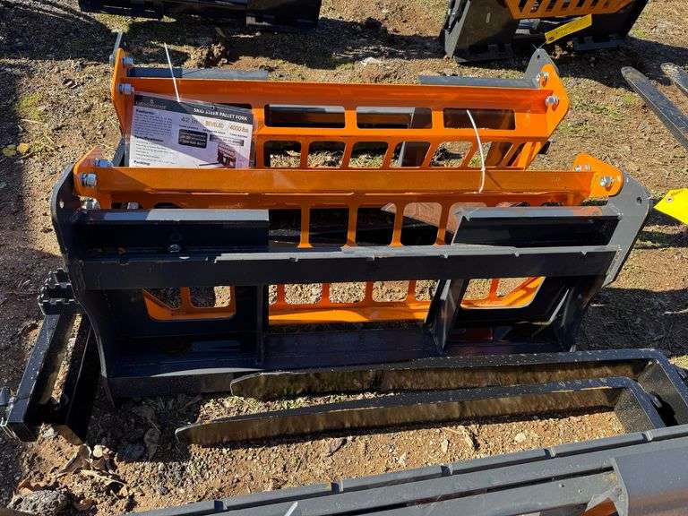 2025 Wolverine Unused PF-11-3500G Skidsteer Pallet Forks image