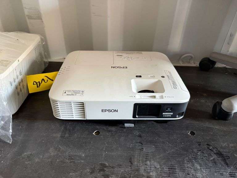 Epson 1980WU Powerlite Digital Projector image