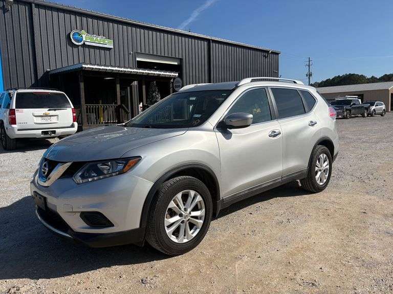 2015 Nissan Rogue image