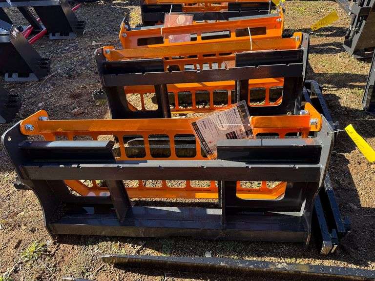 2025 Wolverine Unused PF-11-3500G Skidsteer Pallet Forks image