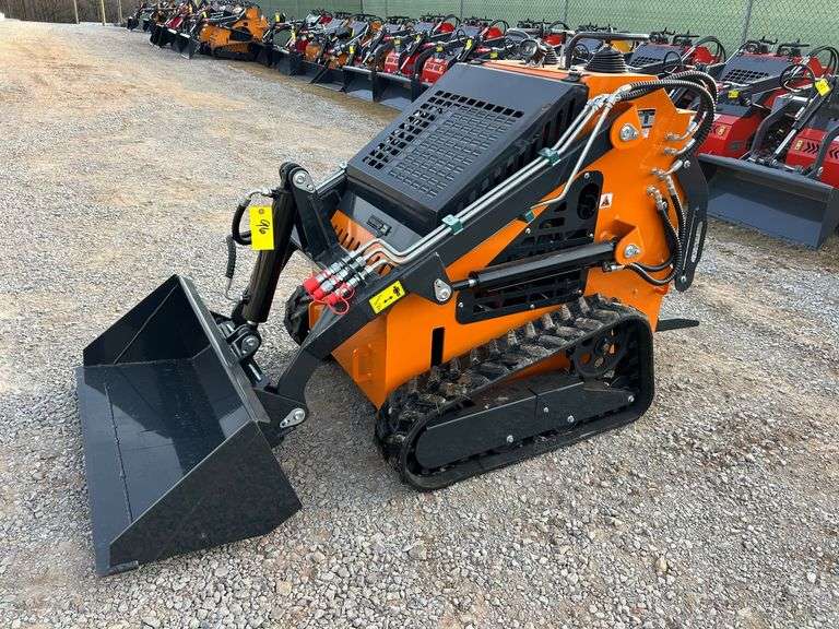 2025 Landhonor Unused LHR-HT380Q1 Mini-Track Loader image