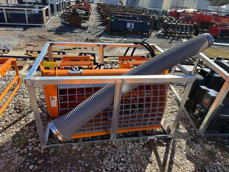 2025 Landhonor Unused DCM-11-250G Skidsteer Double Discharge Concrete Mixer image