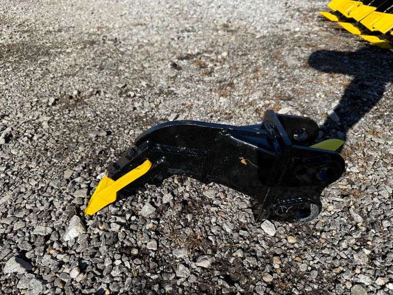 2025 Youert Unused Mini-Excavator Ripper image