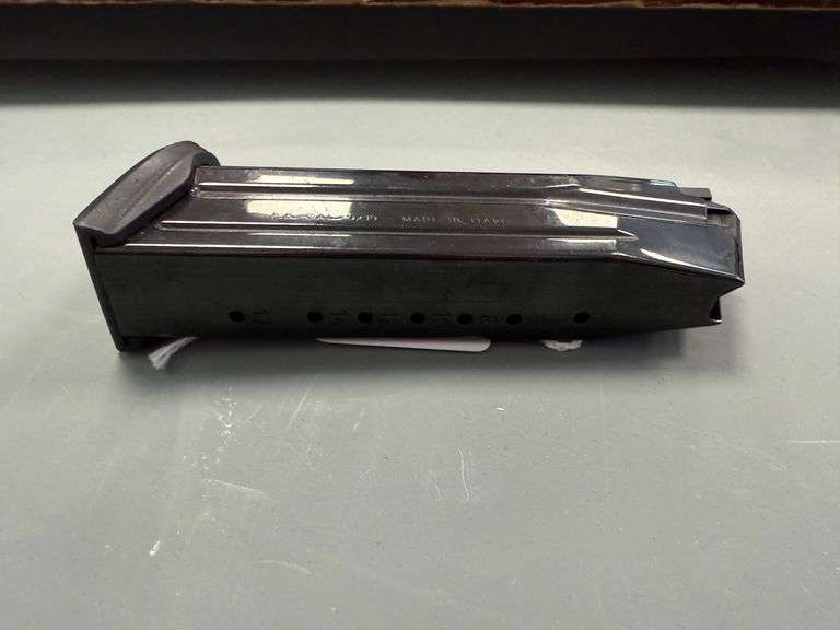 Beretta 17-Round 9mm Magazine image