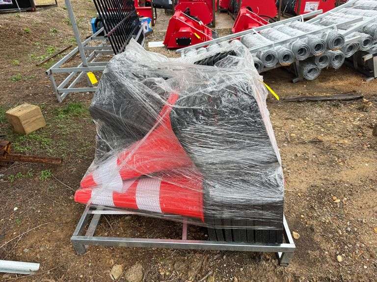 Pallet - (60) AllMetal Unused K1428 Highway Traffic Cones image