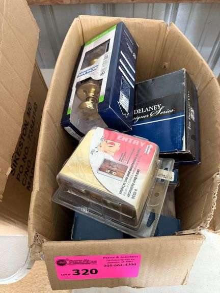 Lot - Door Hardware image