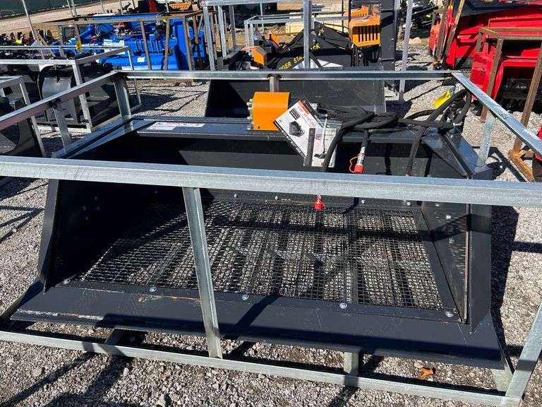 2025 Wolverine Unused SB-12-72W 72in Skidsteer Vibrating Screening Bucket image