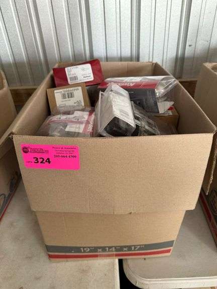 Lot - Door Hardware image