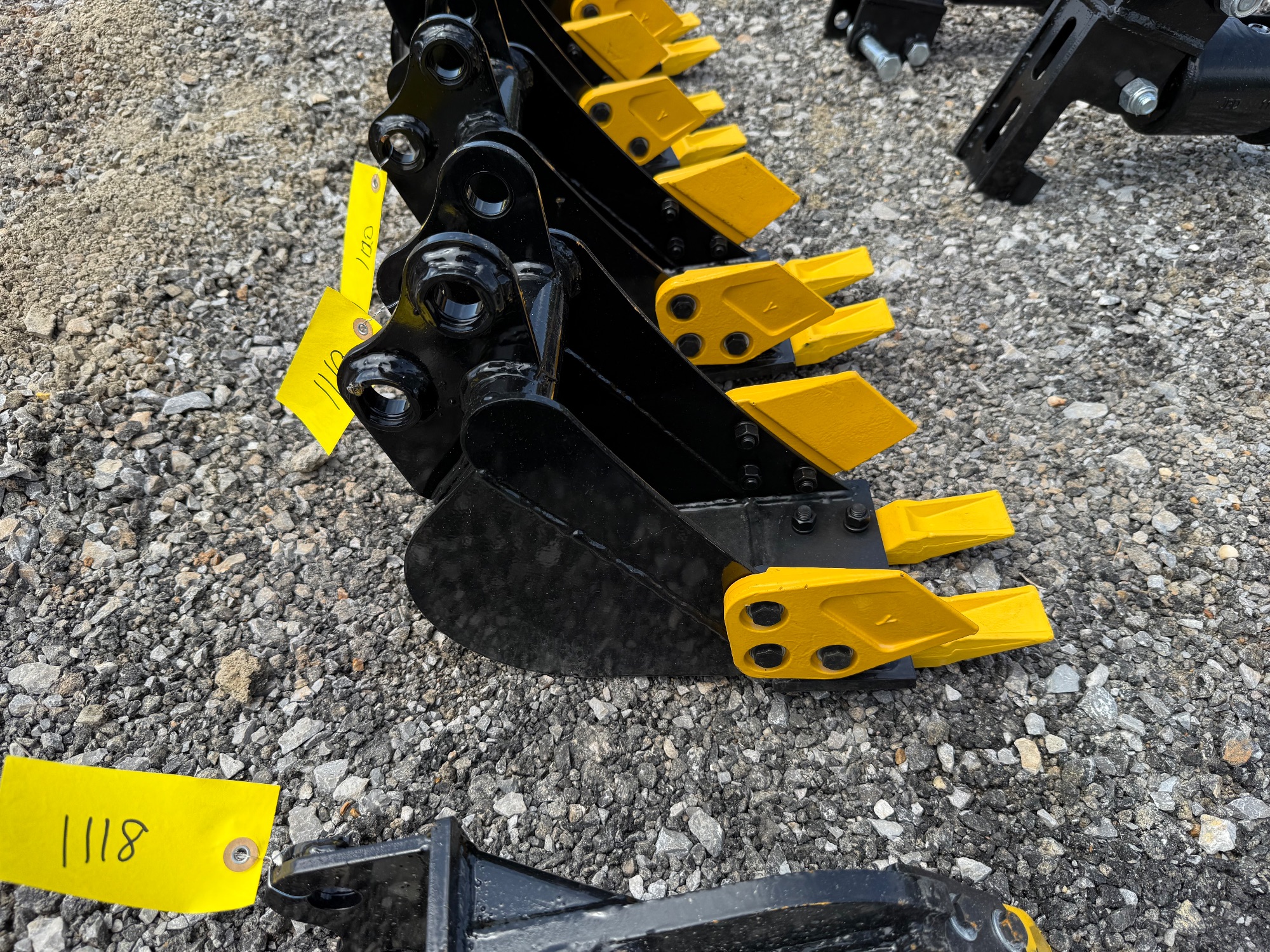 Lot image 2