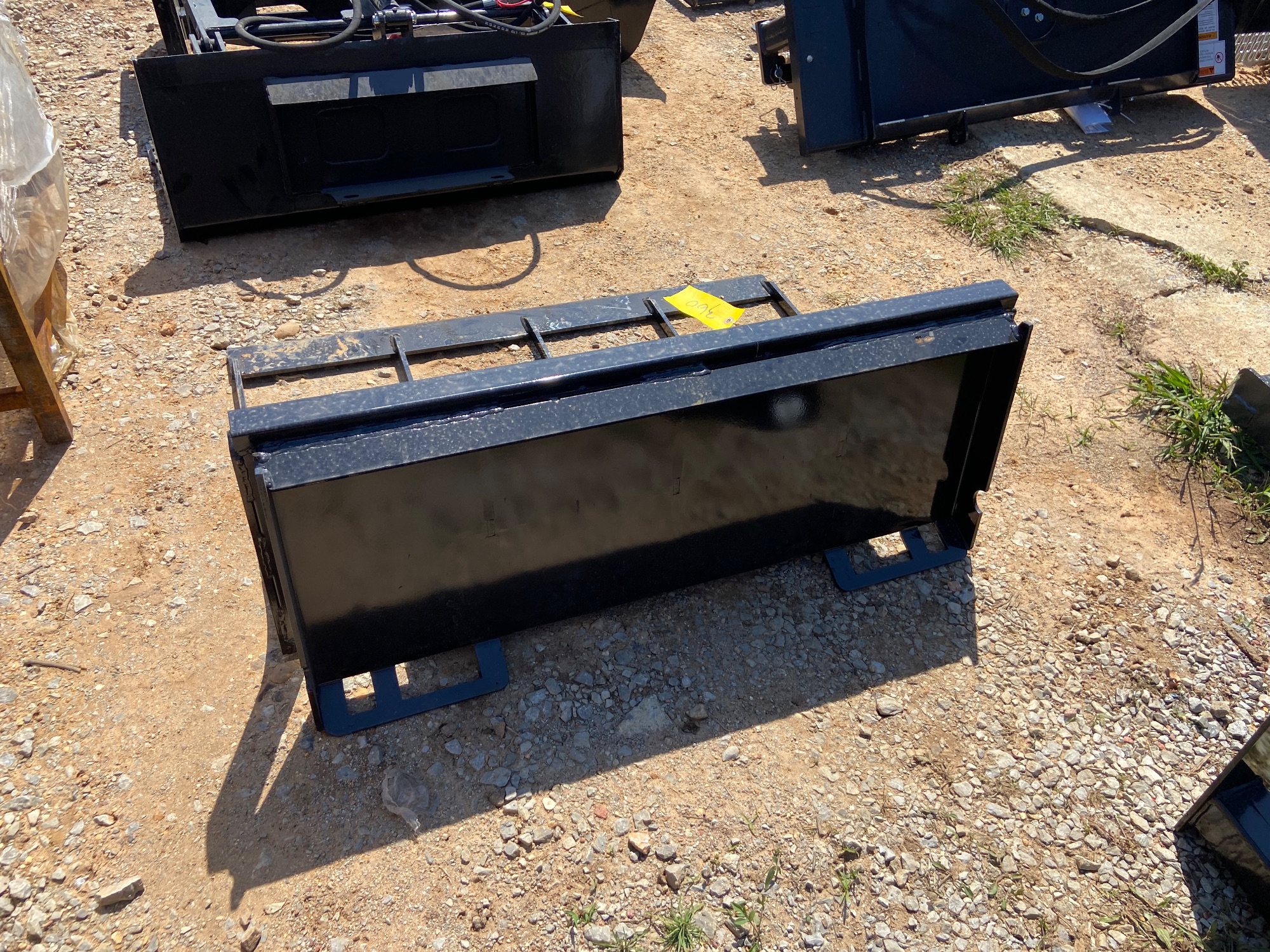 Lot image 3
