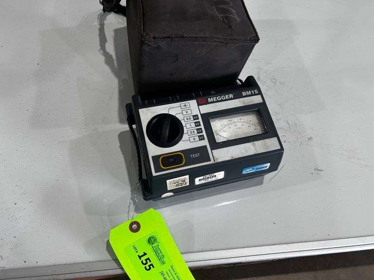 "MEGGER" MODEL BMIS/MJ15 INSULATION TESTER WITH CASE image
