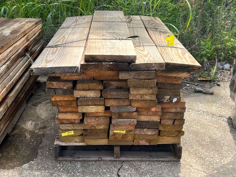 Lot - Assorted Untreated Lumber image