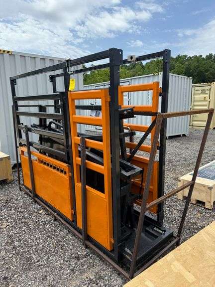 2025 Landhonor Unused LHR-CSC10 10' Cattle Work Chute