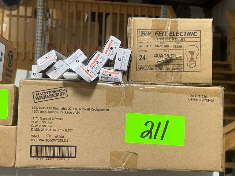 Lot - Assorted Light Bulbs image