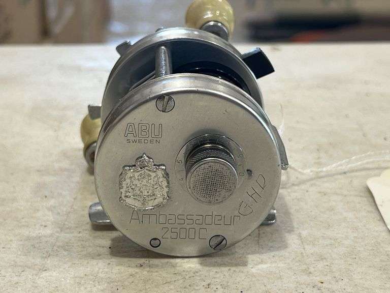 Ambassadeur 2500C Baitcasting Reel image