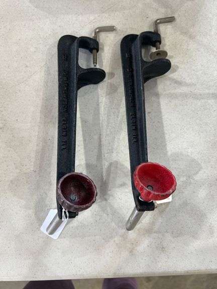 (2) Thompson Fly Tying Vise image