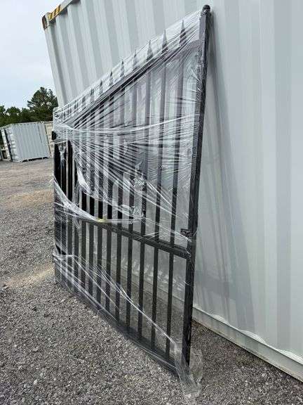 2025 Miva Unused Decorated Entrance Gates