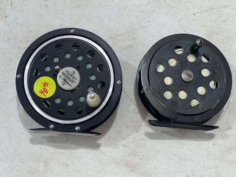 (2) Pflueger Medalist Fly Reel image