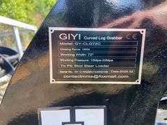 2025 GIYI Unused GY-CLG72C Skid Steer Curved Log Grabber