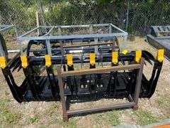 2025 GIYI Unused GY-CLG72C Skid Steer Curved Log Grabber