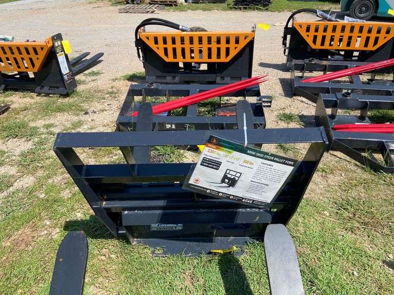 2025 Wolverine Unused MPF-11-2500G Mini Skid Steer Pallet Fork