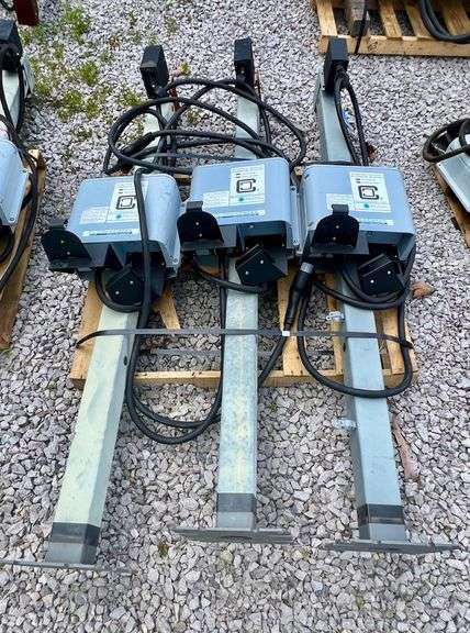 Lot - (3) Clipper Creek Electric Vehicle Charging Stations image