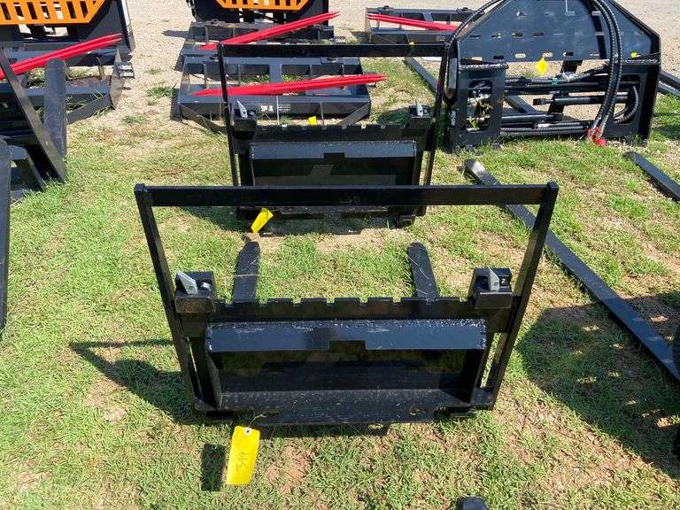 2025 GIYI Unused Mini Skid Steer Pallet Fork