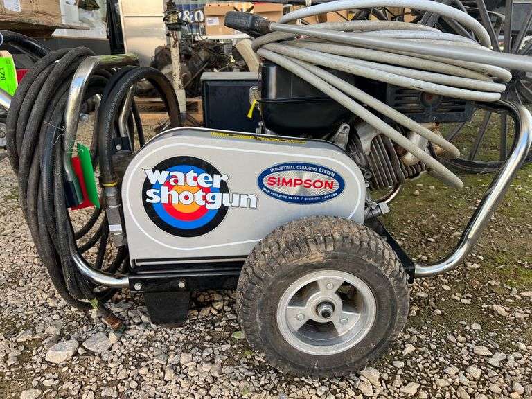 Simpson Water Shotgun Commercial 4 Cycle Gas Pressure Washer