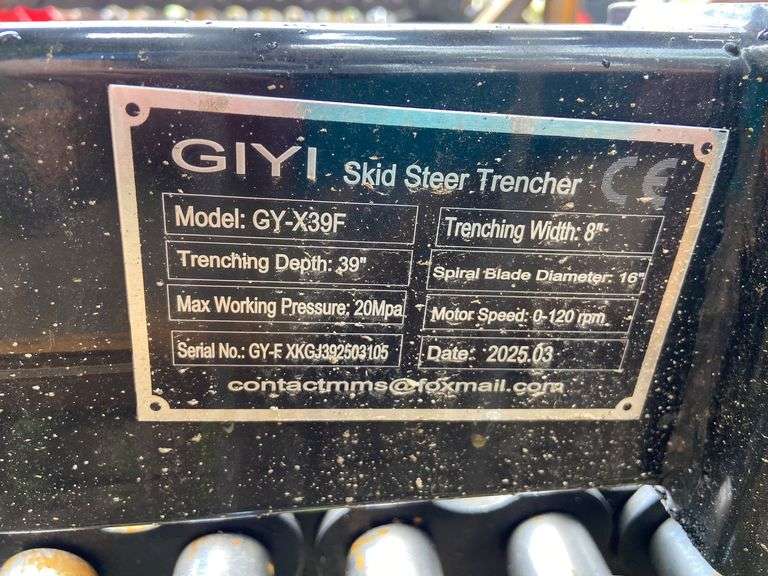 2025 GIYI Unused GY-X39F Mini Skid Steer Trencher