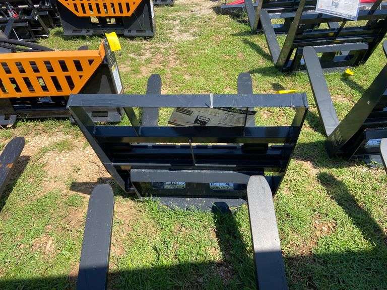 2025 Wolverine Unused MPF-11-2500G Mini Skid Steer Pallet Fork